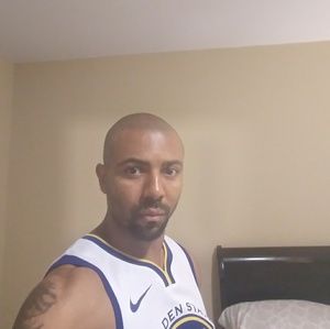 Meet your Posher, Emmanuel